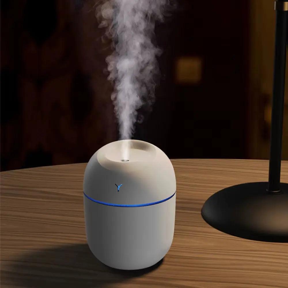 Mini humidificateur d'air diffuseur d'huiles essentielles - Portable 220 ml avec veilleuse LED pour la maison, la voiture, le bureau