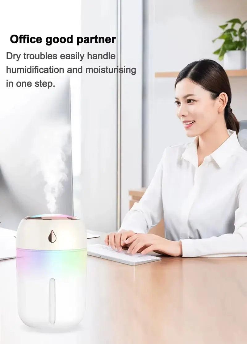 Mini humidificateur diffuseur d'arômes pour voiture - Purificateur de brume LED portable pour la maison et les voyages