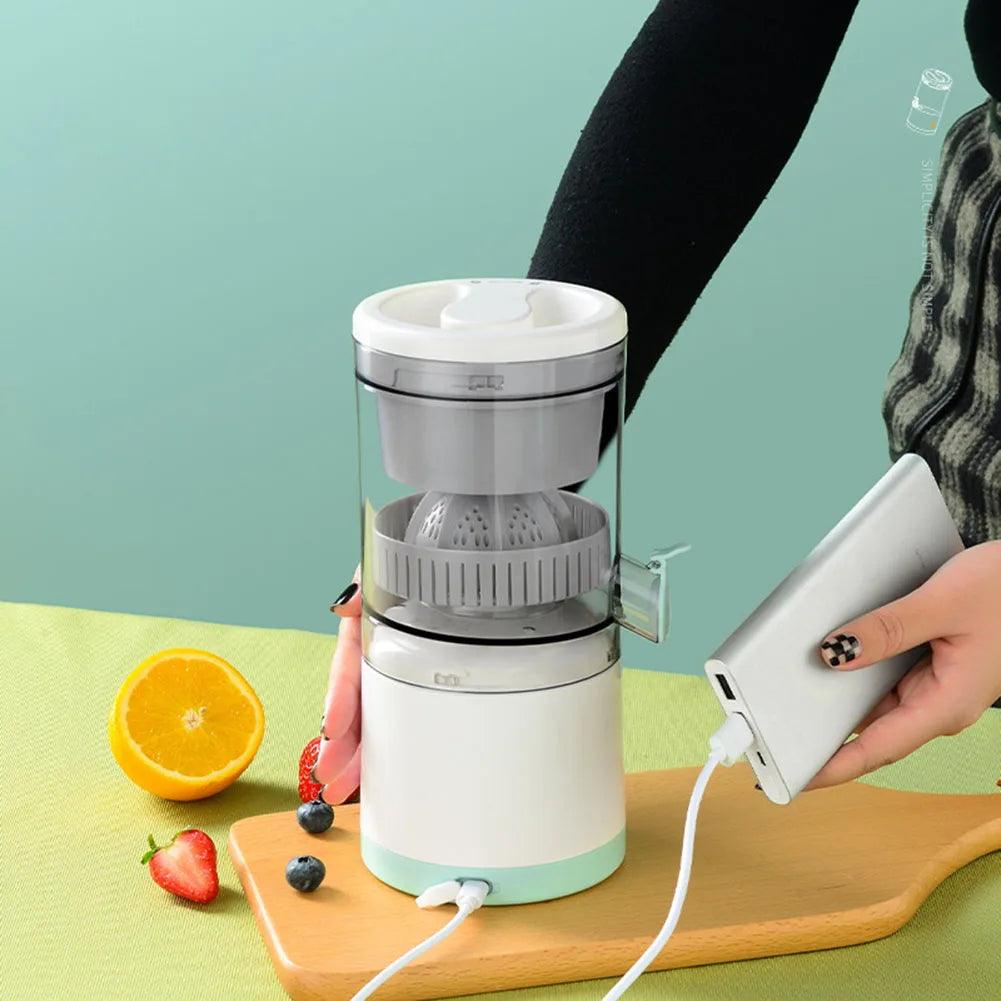 Portable Electric Juicer - Mini USB Citrus Blender for Travel