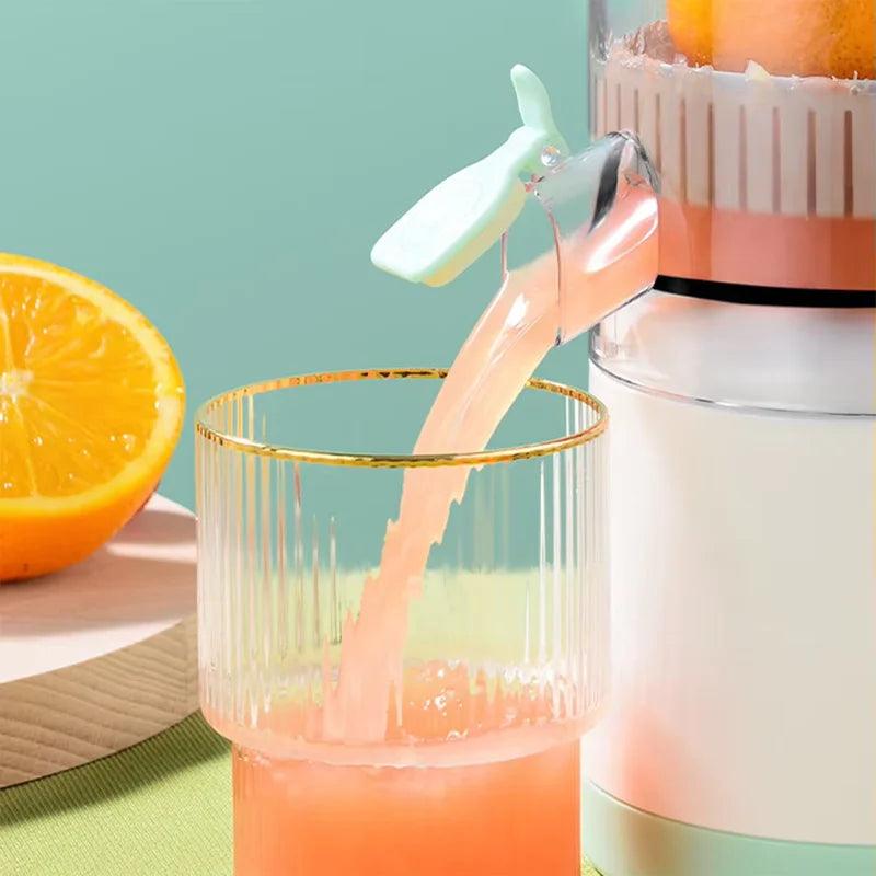 Portable Electric Juicer - Mini USB Citrus Blender for Travel